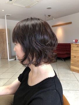 レゴヘアー(LEGO HAIR) ゆるやかパーマスタイル