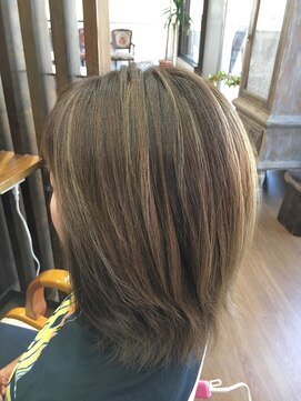 ウイングハーツ 石岡店(WING HEART'S) マットアッシュカラー