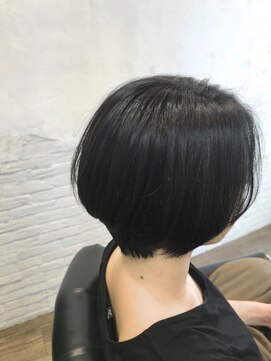 花鳥風月トータルビューティー お客様スタイル 黒髪×ハンサムショート