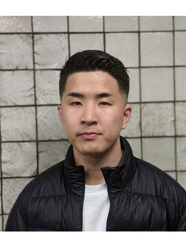 ヒロギンザ 新橋日比谷口店(HIRO GINZA) スキンフェードアップバングスタイル