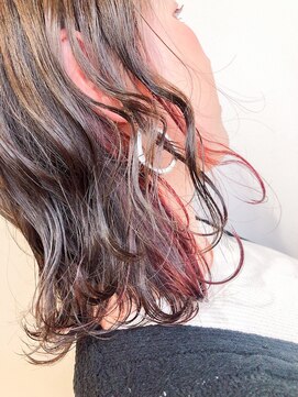 アヴァンス アリオ鳳店(AVANCE) インナーカラー×ラフウェーブ×イヤリングカラー×ケアブリーチ