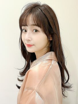 レア 表参道(L'ea) 黒髪クラゲヘアーオリーブグレー小顔ココアベージュ