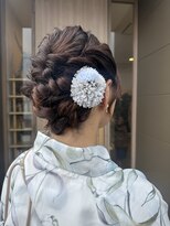 エム バイ ブローチェ(em by BROCHE)&nbsp;ふんわりアップスタイル