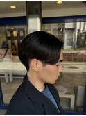 パーマしたのに扱いづらい！縮毛矯正でサラ艶にしませんか？