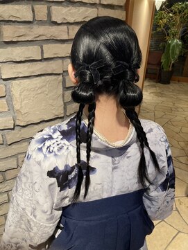 美容室 テアトロ ラ ビアンカ ツインテール