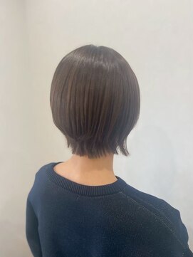 リム(Limb) 【艶髪】短めレイヤーボブ　シアーグレージュ