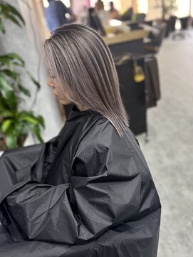 シールドヘアー 沖縄 新都心(C'LD Hair) シャドールーツ◇プラチナシルバー