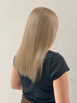 シエラ 南船場(CIERA.)&nbsp;ベリーショート切りっぱなしボブヘアカラーミルクティーベージュ