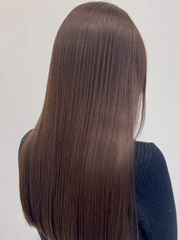 《クセやうねりに悩む方必見◎》縮毛矯正でまっすぐ過ぎず、柔らかい、自然なサラサラストレートに♪