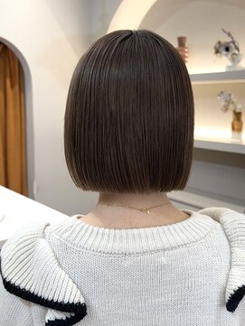 ボブ　くすみベージュ