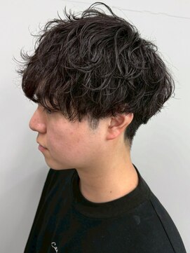 セプト 博多(SEPT.) ニュアンスパーマ マッシュショート 束感スタイリング 20代