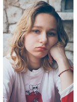 カライング(ing)&nbsp;大人可愛い20代30代40代黒髪前下がりひし形小顔ボブ丸みショート