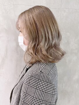 アイティーバイアルバム 松戸店(IT by ALBUM) ベージュミディ_カーキグレージュマッシュショート_ba318212