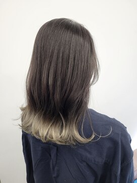 ゴットラトゥール(GOTTO LATOUR) ベージュカラーモテ髪グラデーションカラーふんわりカール