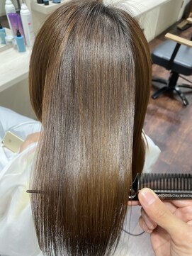 コレクトイズム(collec+ism) 【髪質改善美髪矯正】髪質改善×縮毛矯正