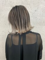 イキ 表参道(iki omotesando)&nbsp;モード/無造作ウェーブ/大人ガーリー[表参道駅]