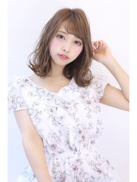 外ハネミディアムで簡単アレンジ