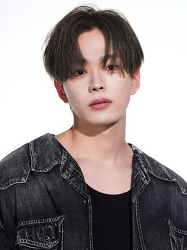 ダダ 本店(D.D.) ナチュラル/センターパート／韓国