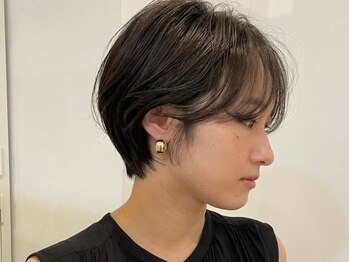エイチ(H)の写真/“ 質感 ” が重視される今、【 トレンド × あなたらしさ 】の心地よいバランスを。