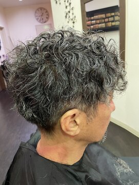 ヘアデザイン グロス(Hair Design GLOSS) メンズパーマ