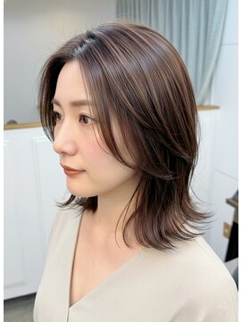 大人ミディアムレイヤーカット/ボブレイヤー/前髪なし/30代40代