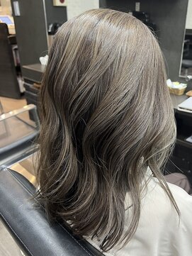 ヘアーサロン リーベ 東久留米店(Hair Salon Liebe) ブリーチハイライト髪質改善ダブルカラーレイヤーカット