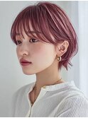 お肌の血色感をグッと引き上げる、トレンドのツヤ感ピンク♪