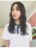 ニイ(nii.)&nbsp;20代/30代/40代/ミディアムパーマ/ロングパーマ/くせ毛風