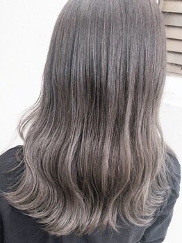 レゴリスヘアークリエイティブブランド(Regolith hair creative brand)の写真/グラデーションやハイライトでおしゃれを格上げ★暖色からハイトーンまでトレンドカラーで最旬スタイルに♪