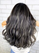 シウン(SIUN.)&nbsp;外国人風ダークハイライト