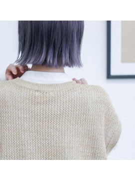 ノード(NODO) ラベンダーカラーの切りっぱなしボブ