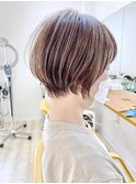 【morio成増 芹澤】ショートボブ 白髪ぼかしハイライト