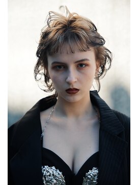 ピークアブー 原宿ハラカド(PEEK-A-BOO) ウルフレイヤー/ハイレイヤー/レイヤーカット/顔まわりレイヤー