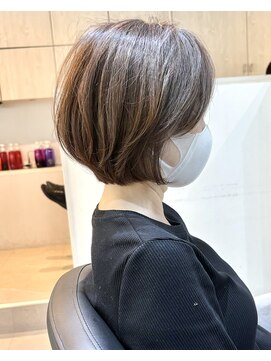 ヨファ ヘアー(YOFA hair) 似合わせカット 大人ショートボブ