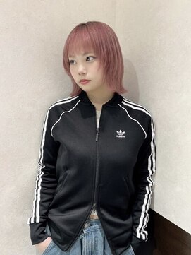 アース コアフュールボーテ 新潟紫竹山店(EARTH coiffure beaute) ペールピンク_ハイトーン_ダブルカラー_切りっぱなし