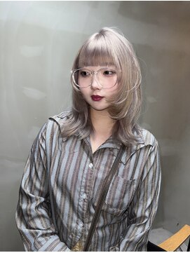 エクーエルム 心斎橋(ECOO yelm) 【ミルクティー×シルバーベージュ】ブリーチ/ハイトーン