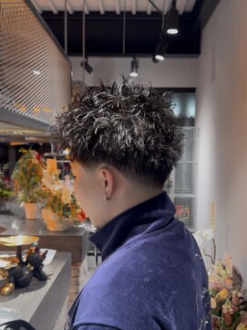 ブラック(BLACK) スパイキーショート/ピンパーマ/メンズパーマ