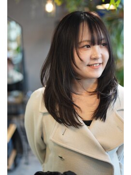 シキ(SHIKI) ハッシュカット/レイヤーカット