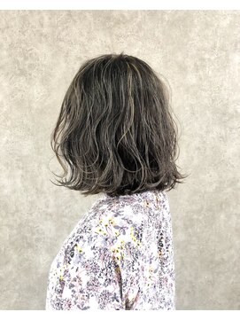 トワエモア バイ ブレス(toi et moi . by BLESS) 【 highlight greige 】  bob