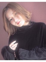 クラン(clan)&nbsp;clan<小顔ハイトーンボブ×センターパート>