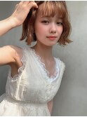女の子らしいベージュカラー