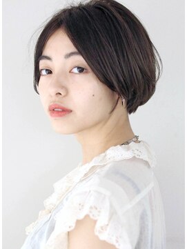 サーカス バイ ビュートリアム 青山(CIRCUS by BEAUTRIUM) ３０代　前髪長め　丸み　スッキリ　ショートボブ