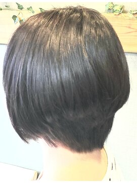 シーズ美容室(She's) ショートボブ
