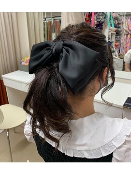ビューティック ハラジュク(Hair&Make Beautique Harajuku) ゆるめのカールポニーテール