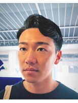 カムレイドフォーライフ(COMRADE 4 LIFE)&nbsp;メンズミディアム　テーパーフェード　担当松尾