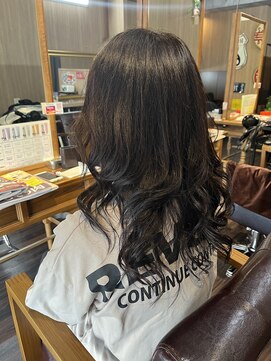 ニカ(NIKA) レディースロングレイヤースタイル