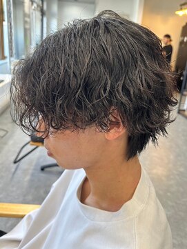 フゥ 宇都宮(FeU) 波巻きパーマツイストスパイラルパーマメンズマッシュパーマ