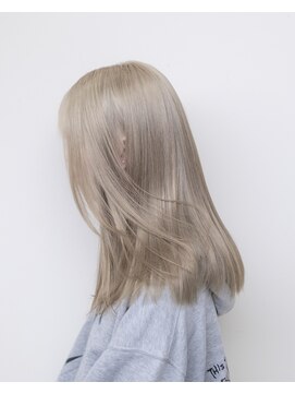 ルプラ ガーデン(le-pla garden) ミルクティー#ダブルカラー#切りっぱなしボブ#ケアブリーチ