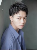 スーツ短髪ツーブロック束感モテる黒髪シークレットパーマ流行