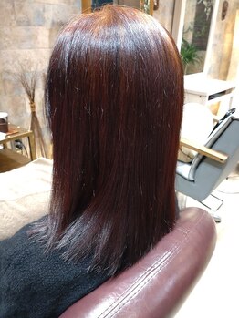 ヘアーリゾートカタカタ Hair Resort kata‐kataの写真/酸性ストレートを導入!髪のダメージを抑えつつ広がりを抑えた柔らかい手触りに仕上がる縮毛矯正が人気◎